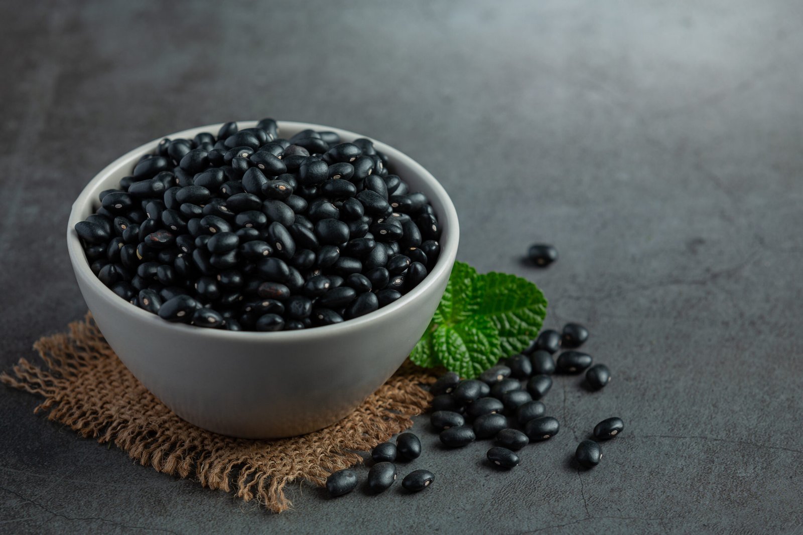 Black Gram (Urad Dal) — మినుములు - 1kg